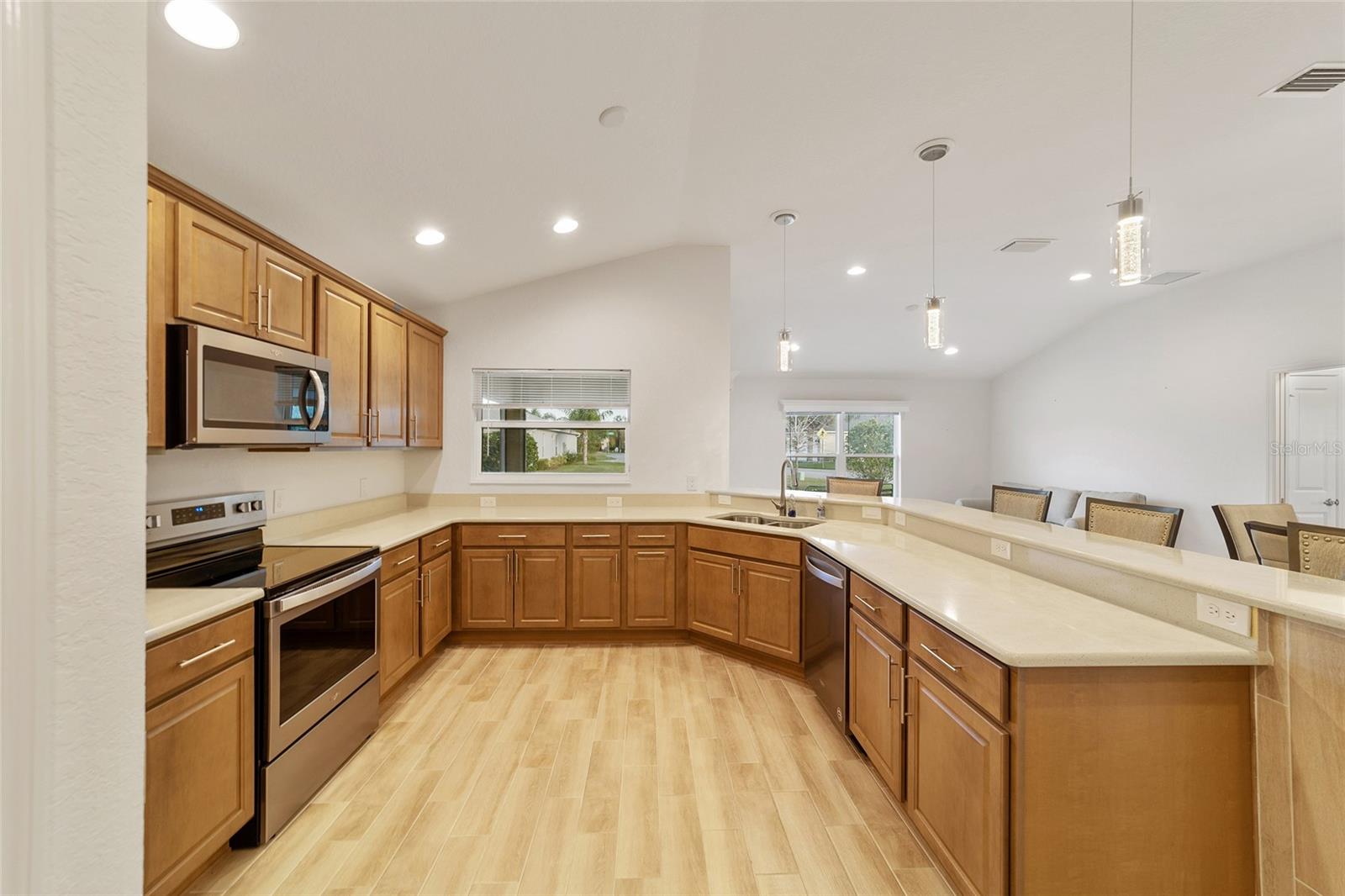 10349 SILVER MAPLE AVE, OXFORD, FL, 34484
