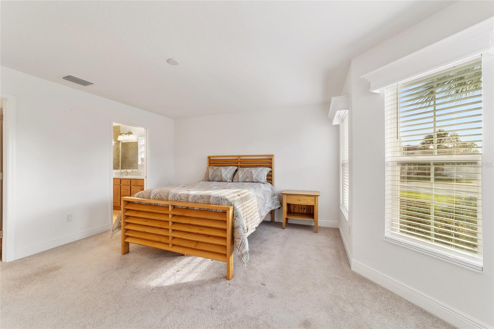 10349 SILVER MAPLE AVE, OXFORD, FL, 34484