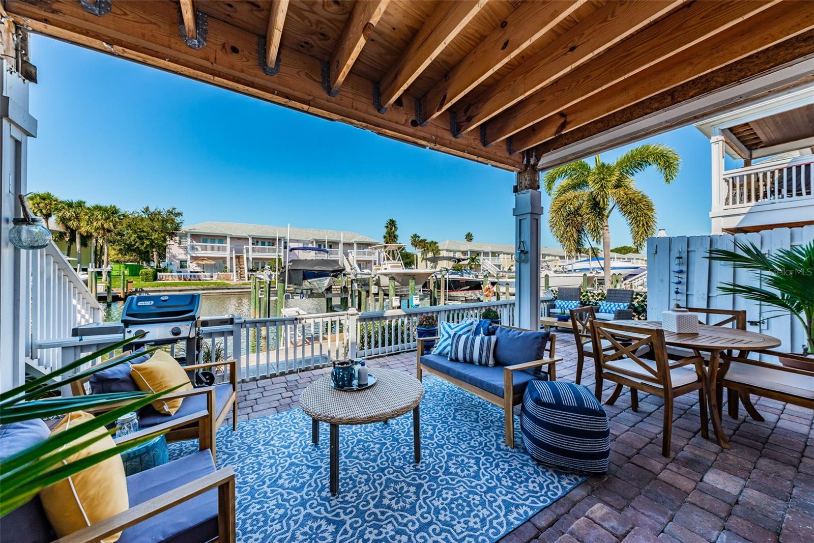 5175 COQUINA KEY DR SE #C, ST PETERSBURG, FL, 33705