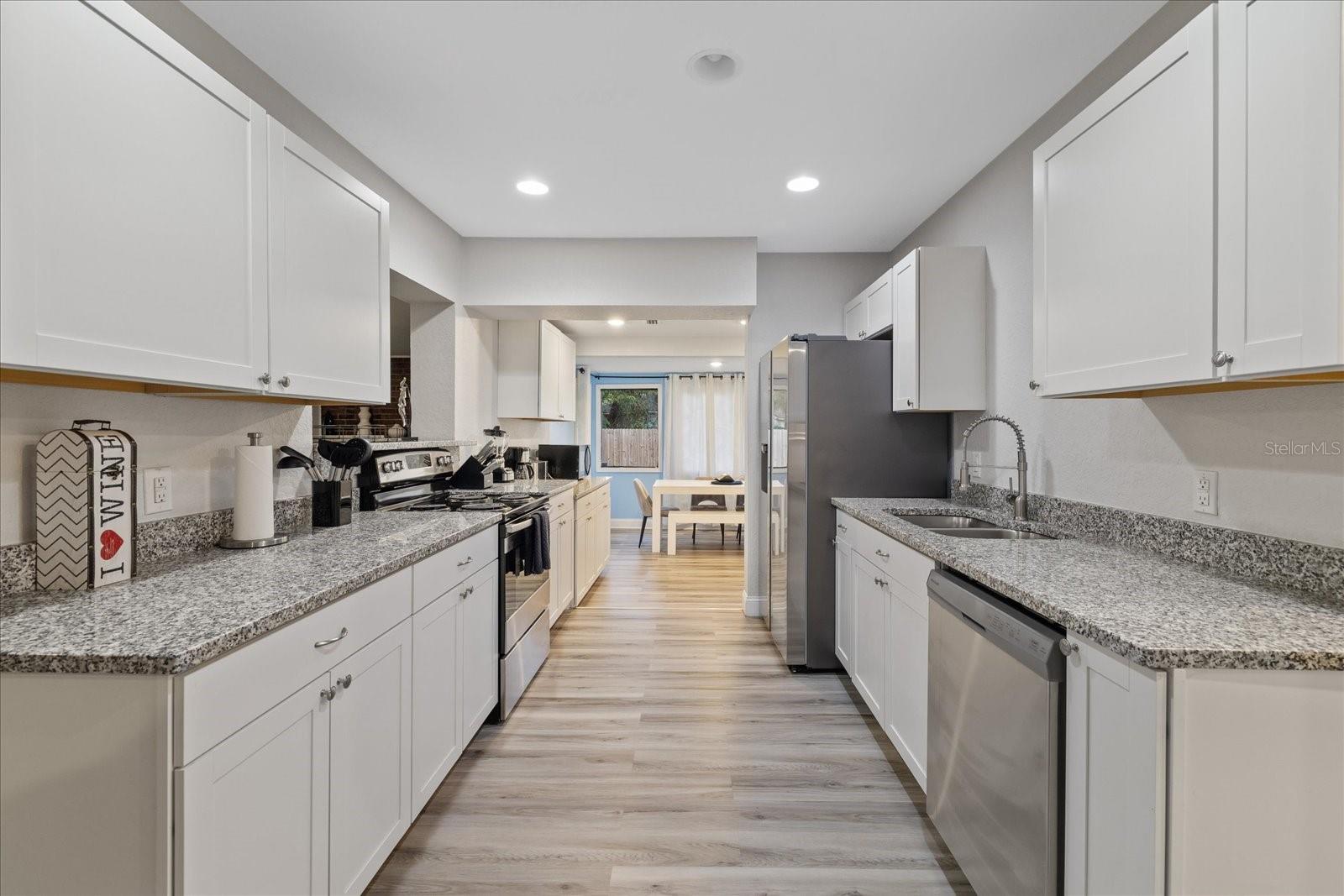 1504 E MCBERRY ST, TAMPA, FL, 33610