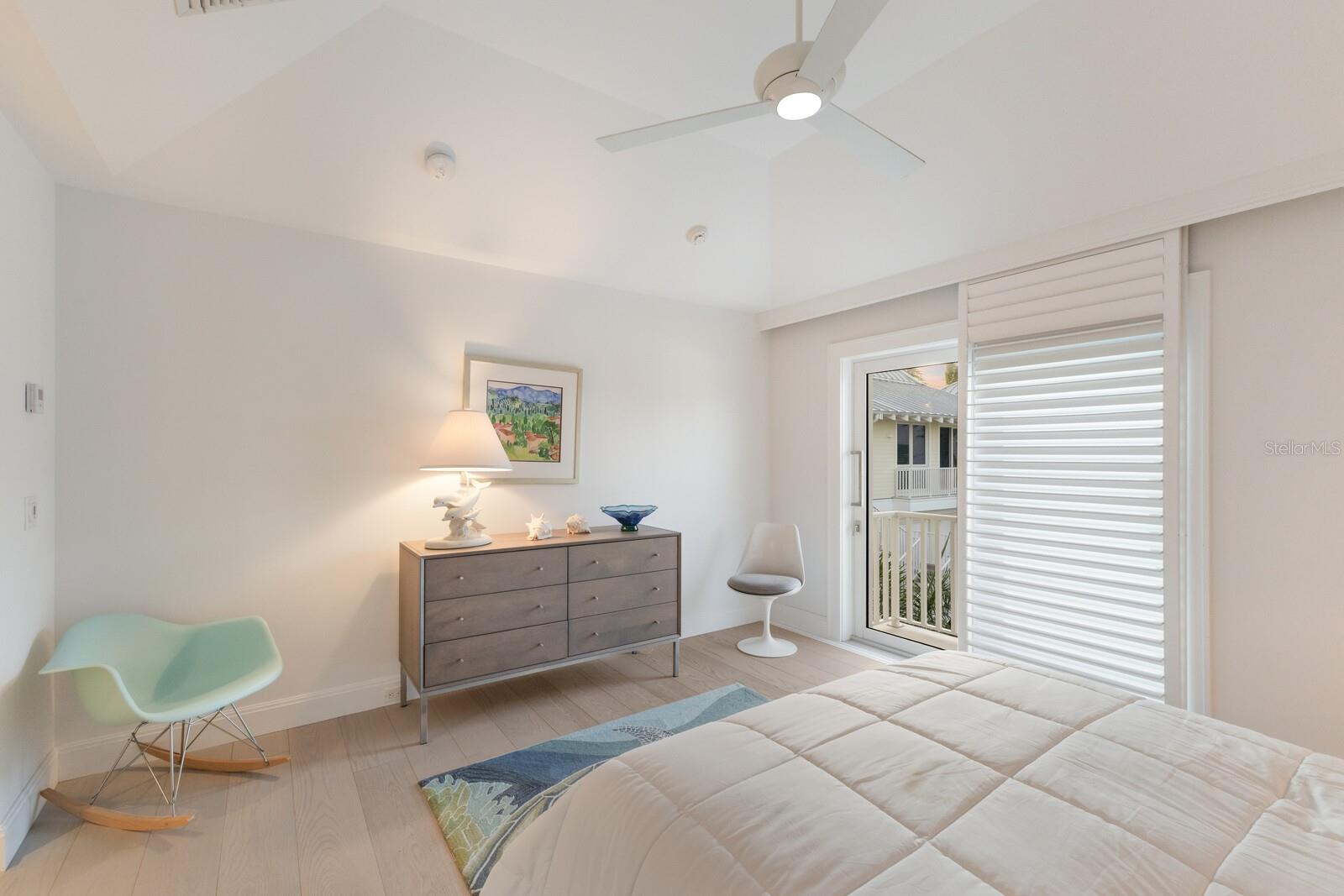 D6139748 Property Photo