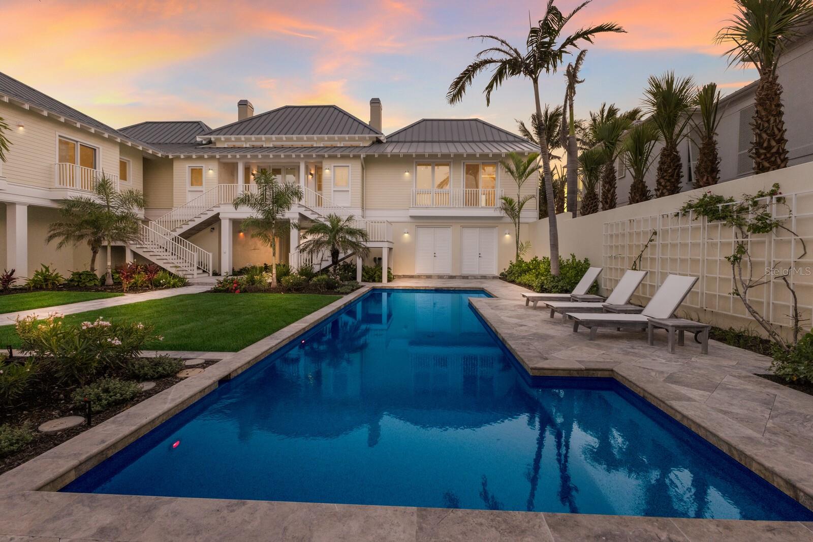 D6139748 Property Photo