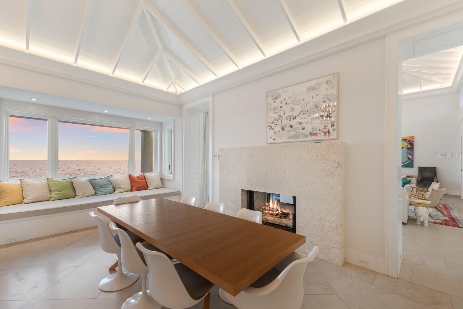 D6139748 Property Photo