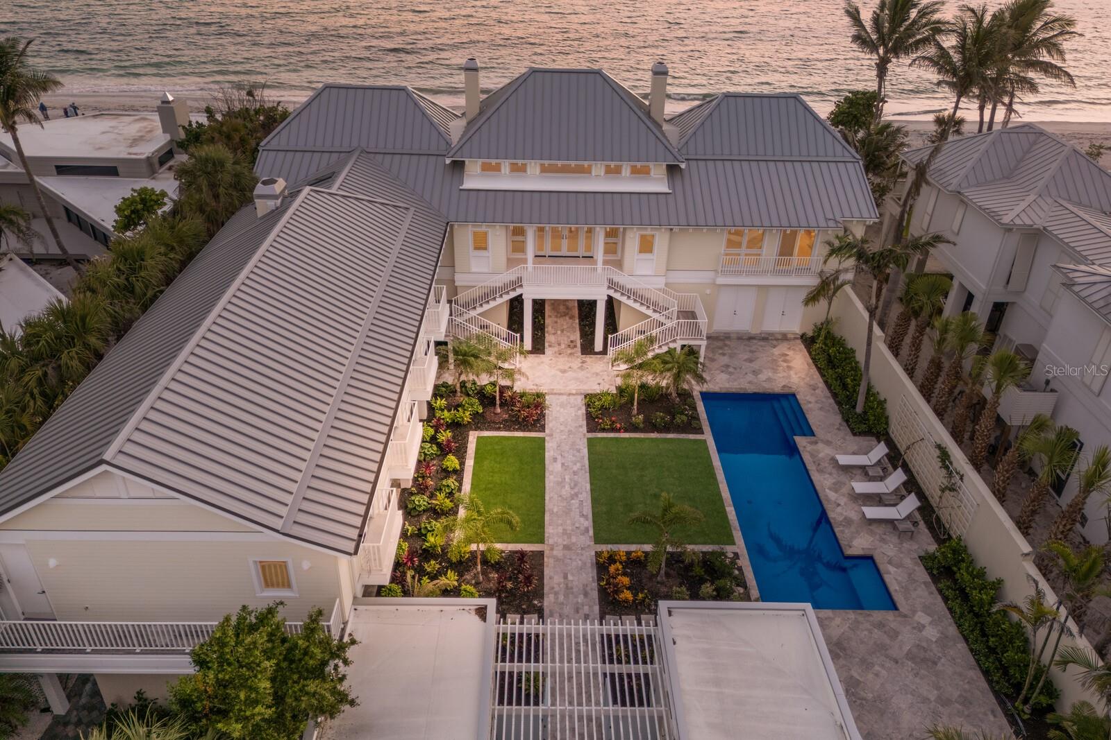 D6139748 Property Photo