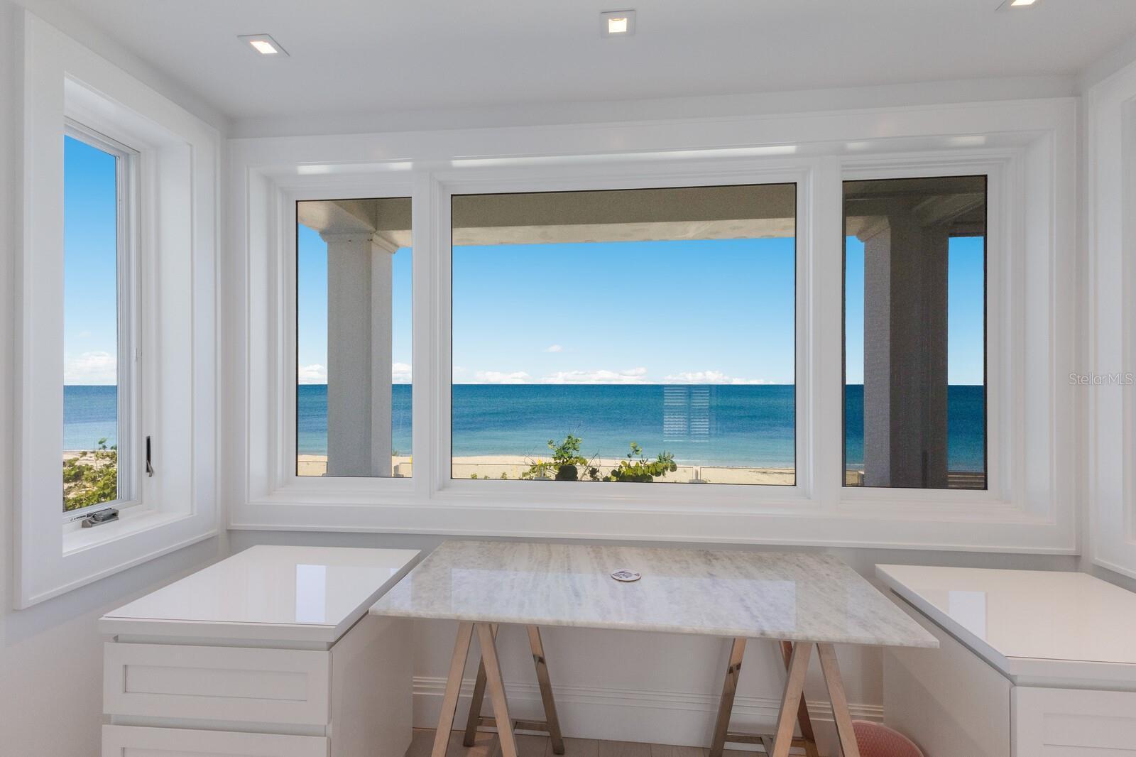 D6139748 Property Photo