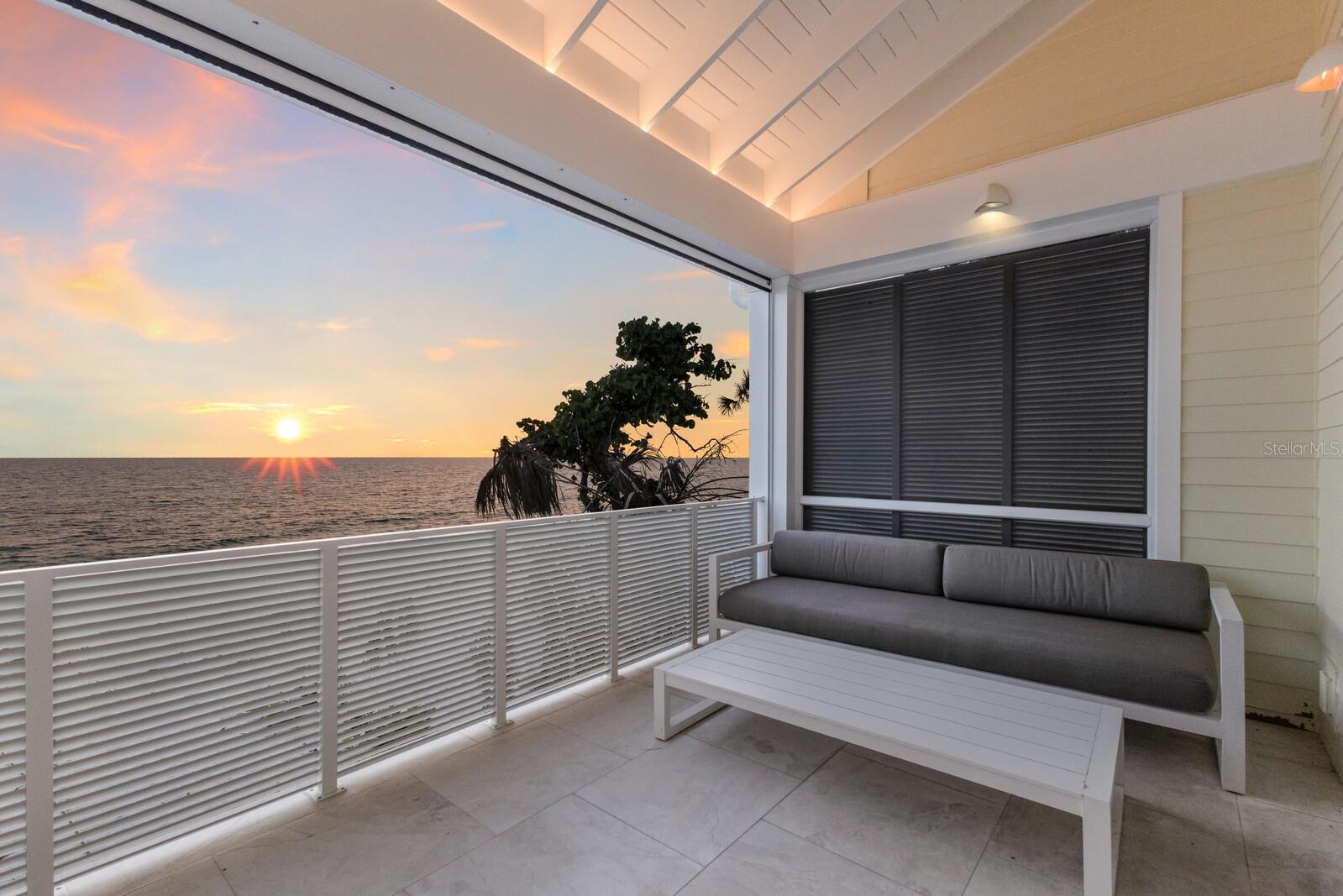 D6139748 Property Photo