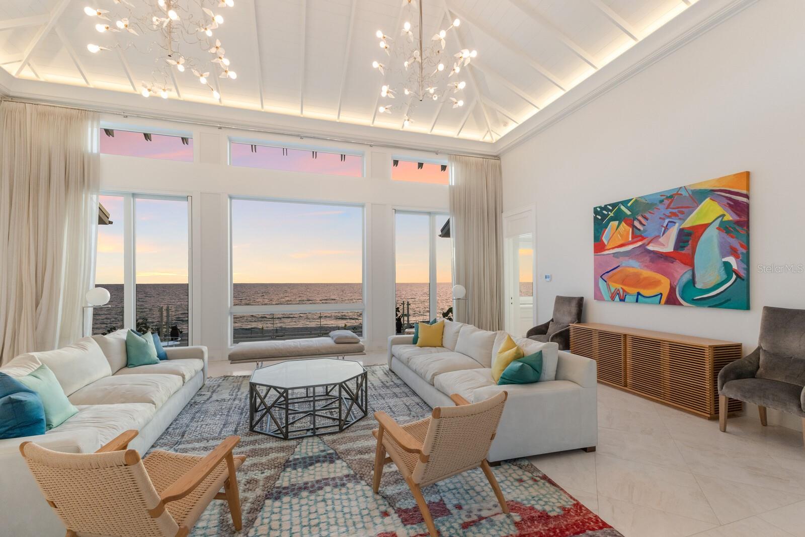 D6139748 Property Photo