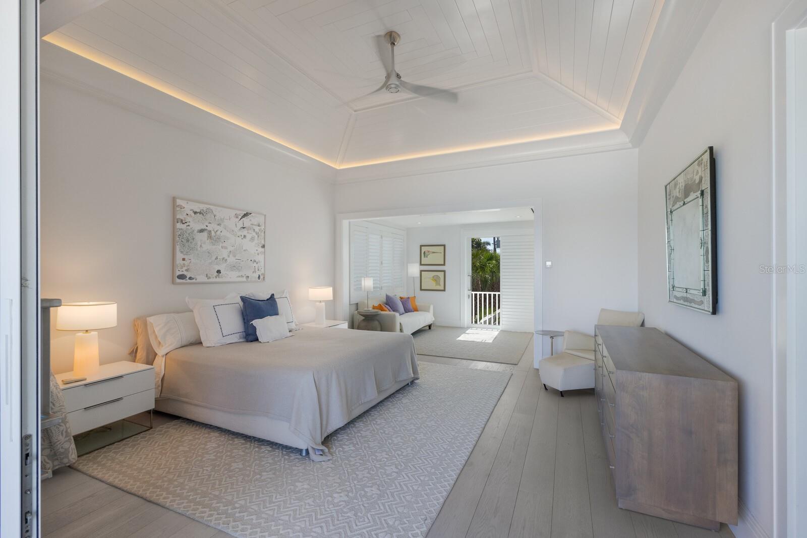 D6139748 Property Photo