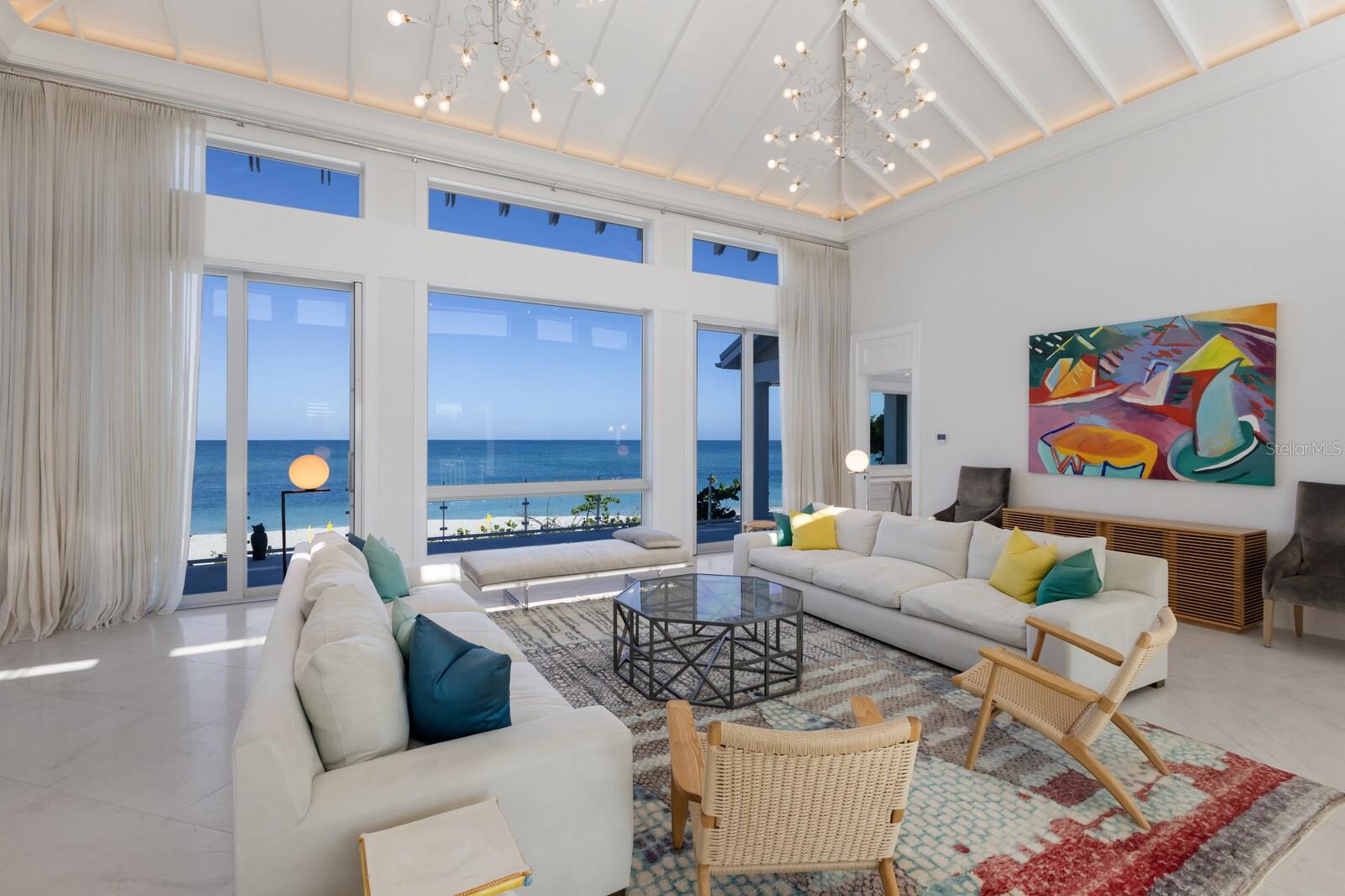 D6139748 Property Photo