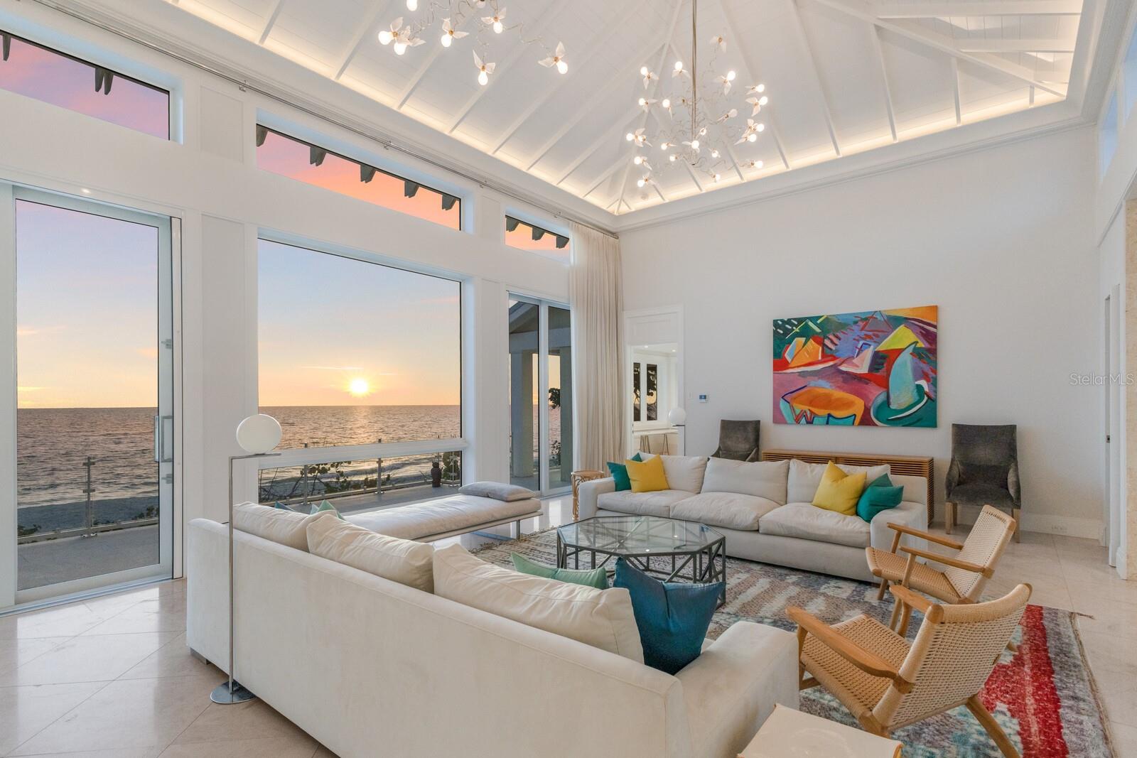 D6139748 Property Photo