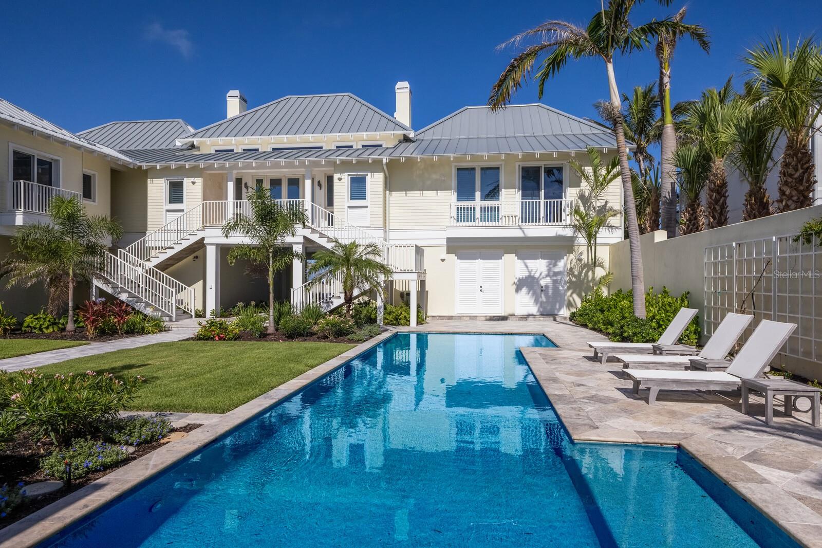 D6139748 Property Photo