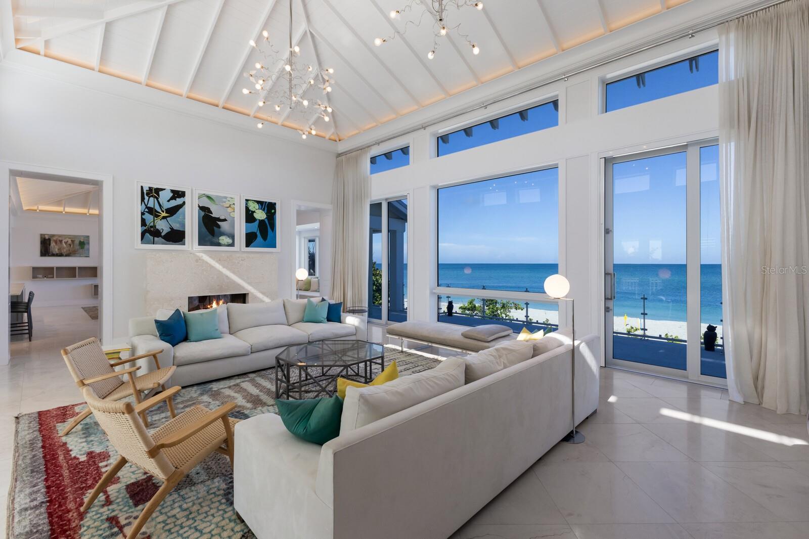 D6139748 Property Photo