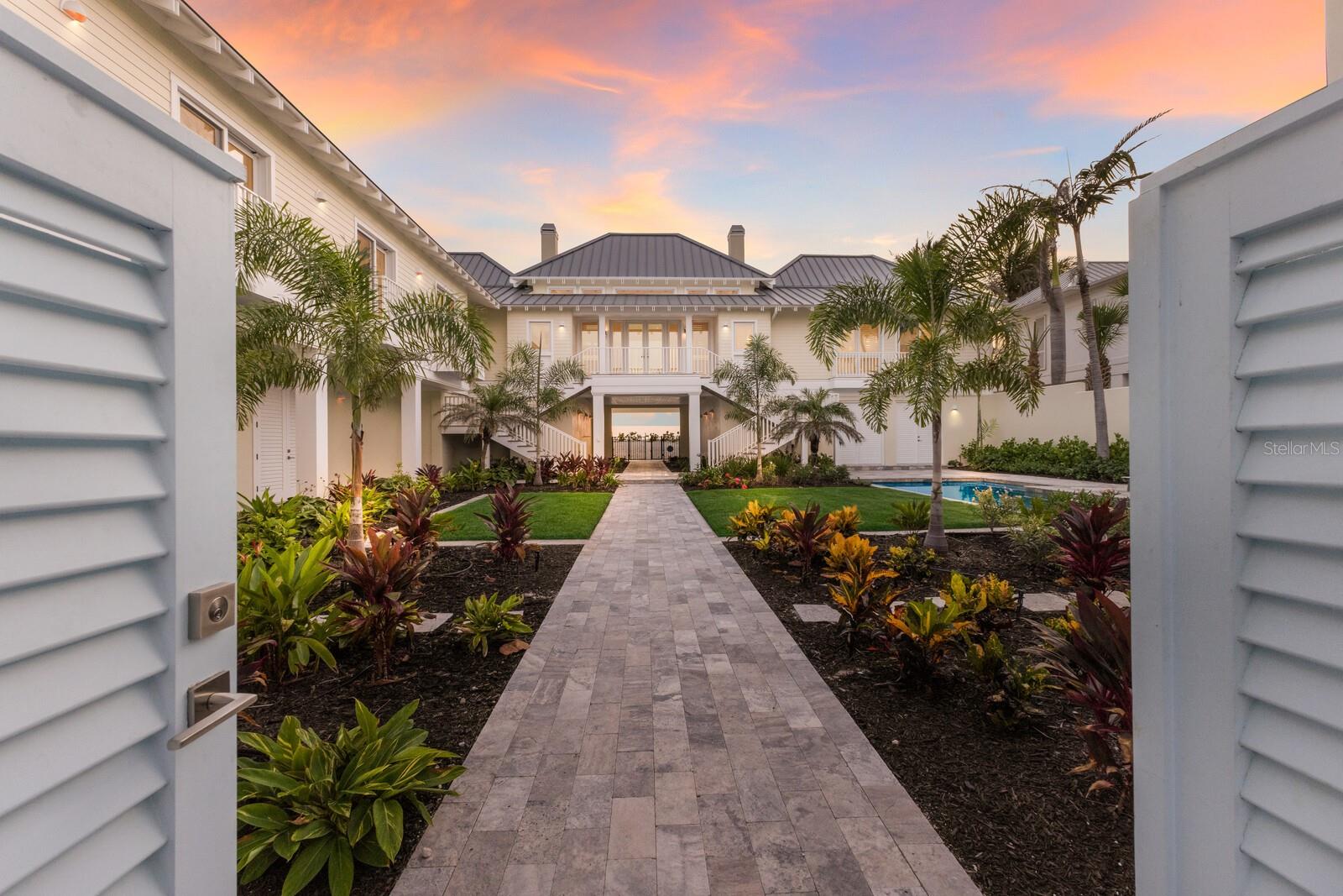 D6139748 Property Photo