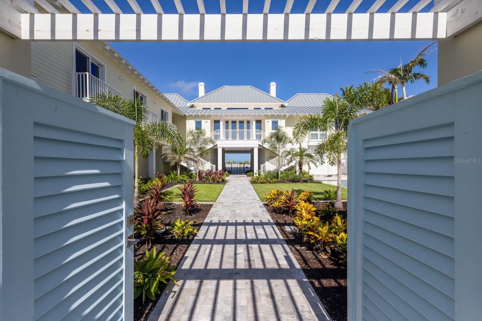 D6139748 Property Photo