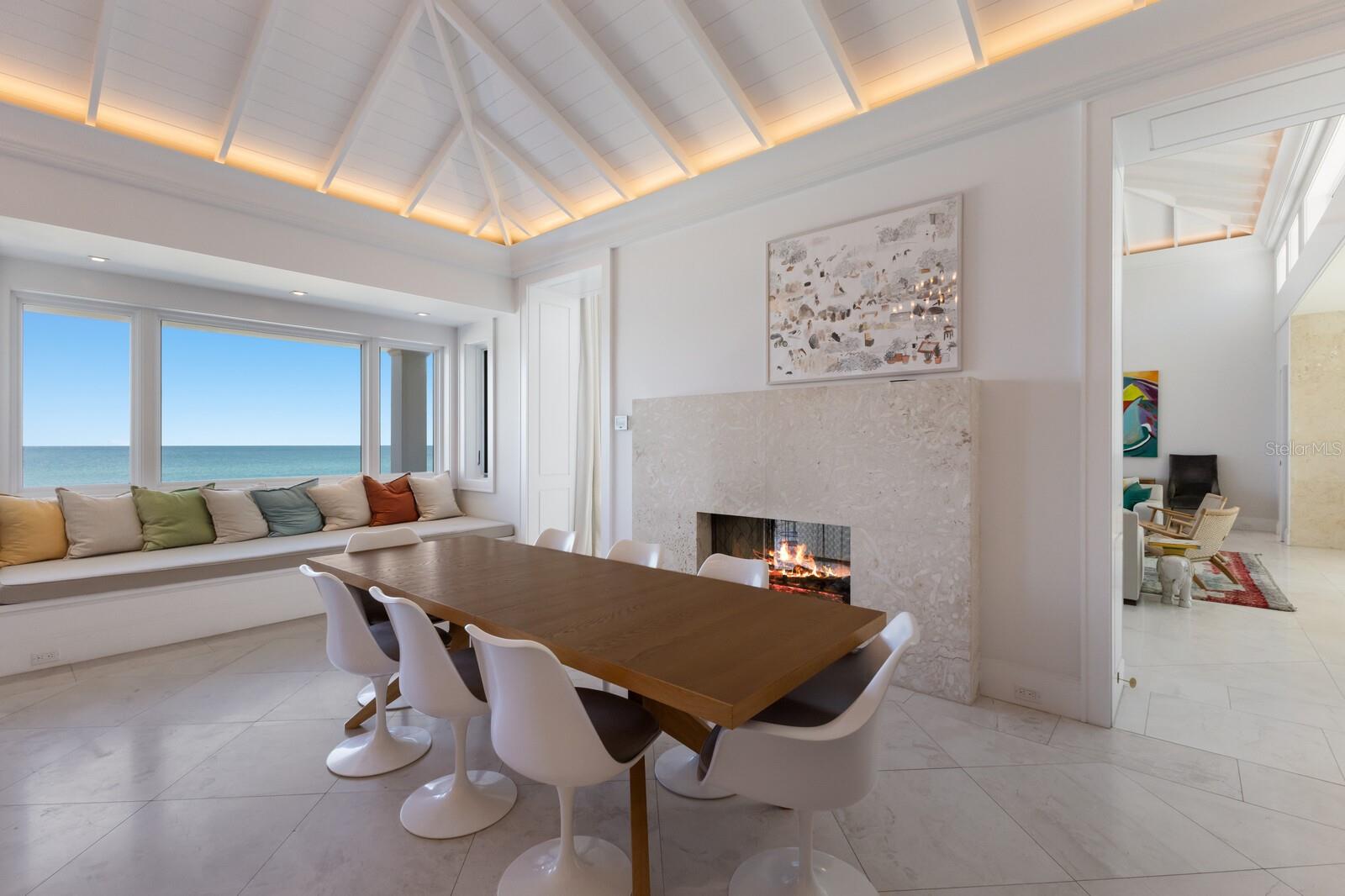 D6139748 Property Photo