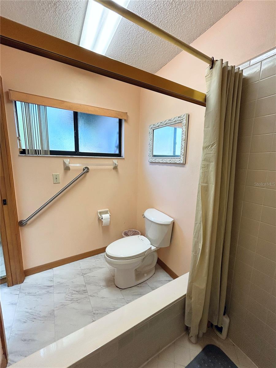 2708 SEDGEFIELD AVENUE, DELTONA, FL, 32725