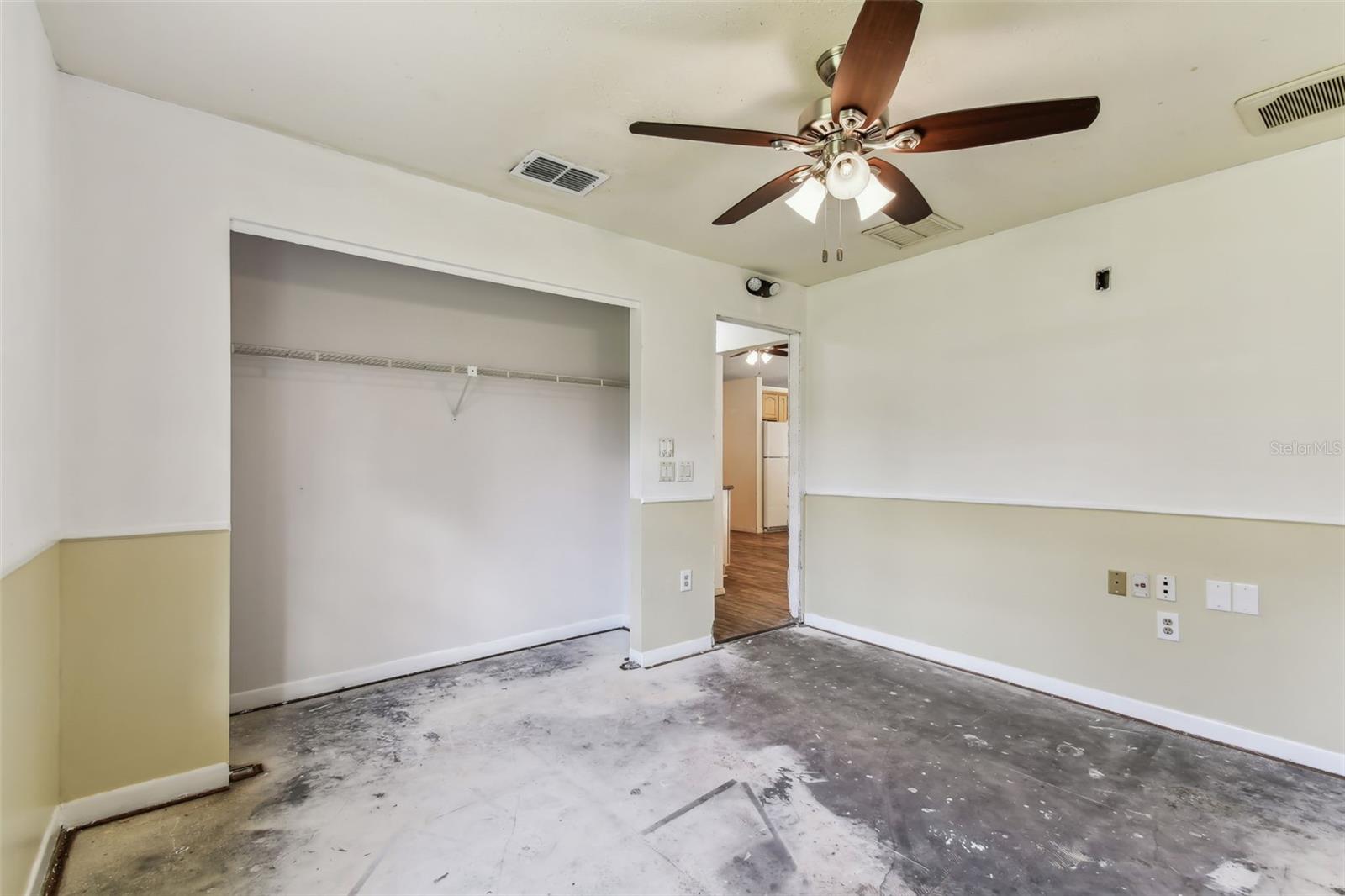 1627 CREEK RD, WESLEY CHAPEL, FL, 33543