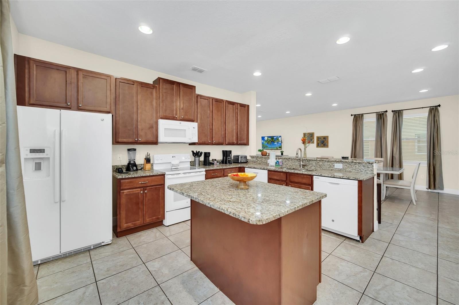 611 LASSO DR, KISSIMMEE, FL, 34747