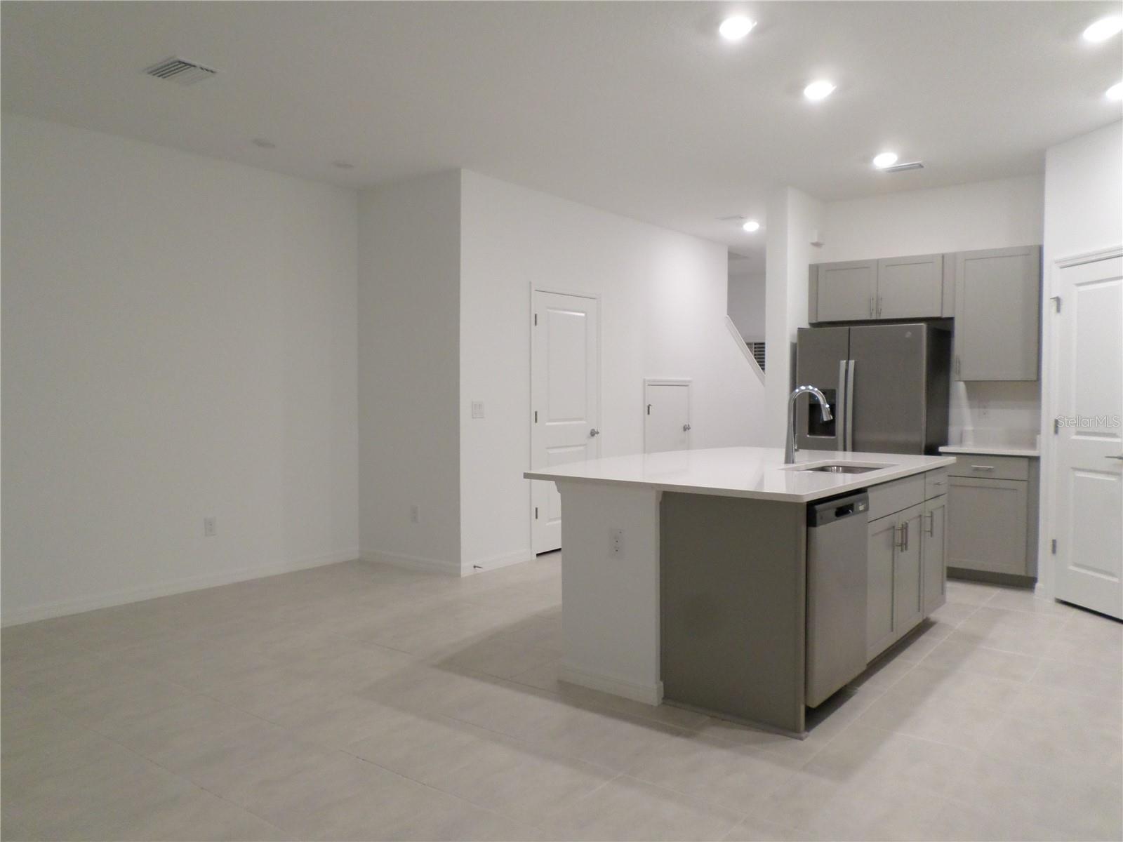 2198 HALLIER CV, WESLEY CHAPEL, FL, 33543