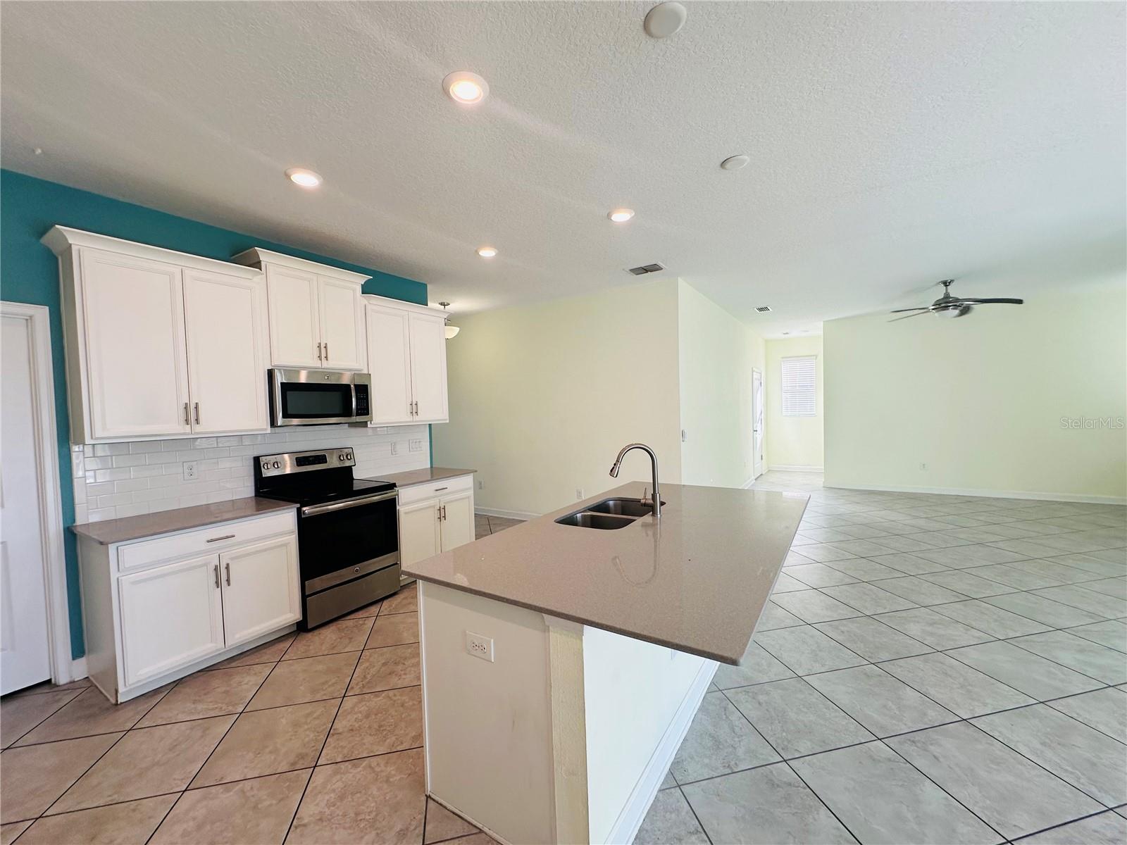 10118 STOREY GROVE WAY, WINTER GARDEN, FL, 34787