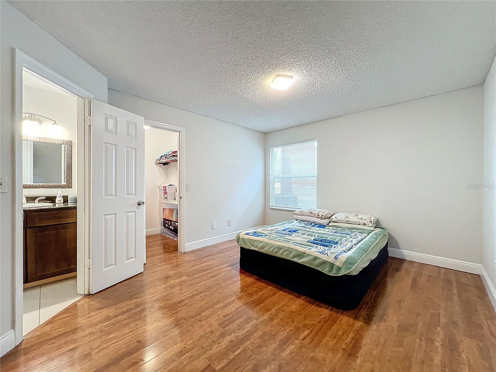 4532 COMMANDER DR #2111, ORLANDO, FL, 32822