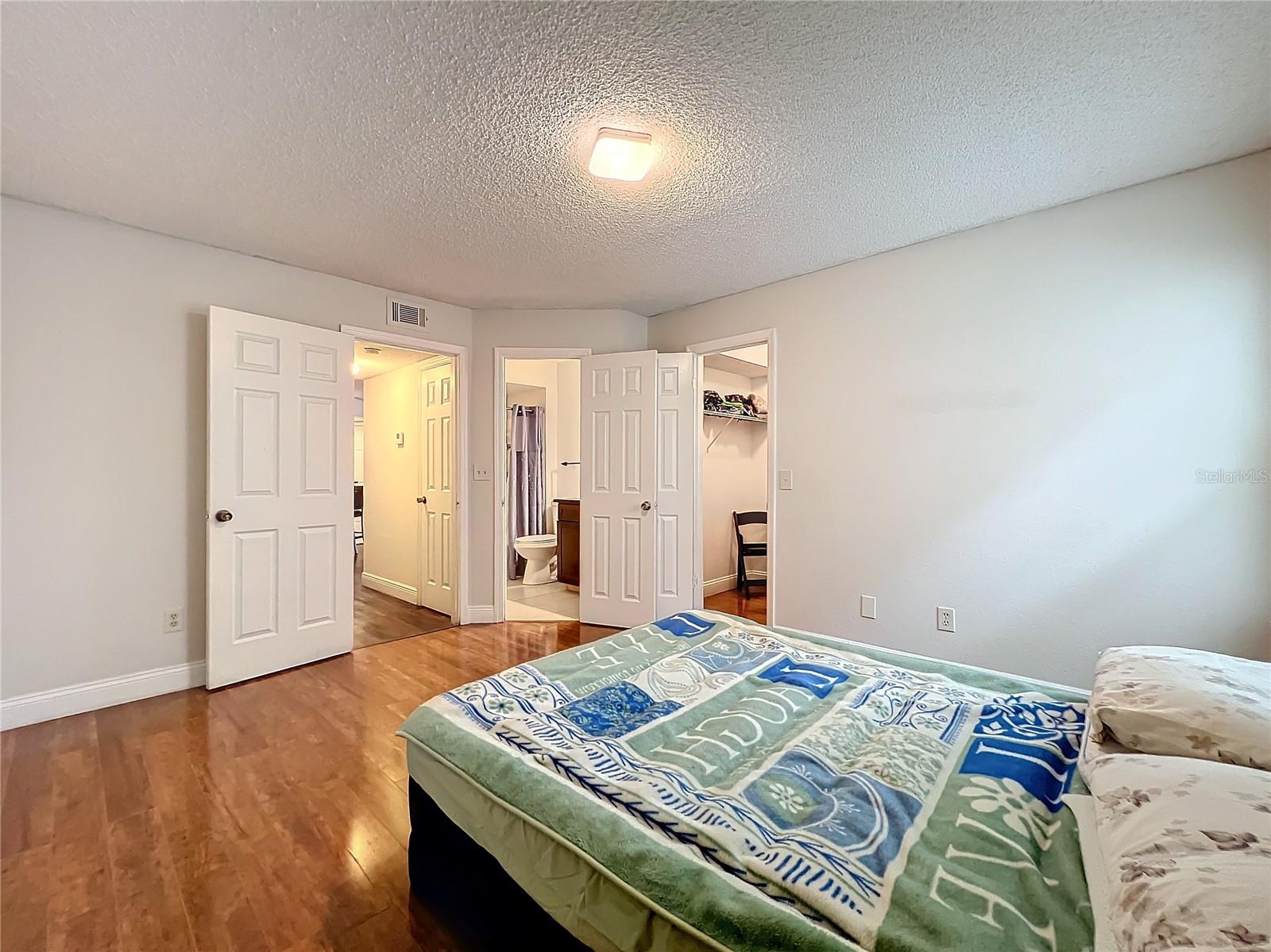 4532 COMMANDER DR #2111, ORLANDO, FL, 32822