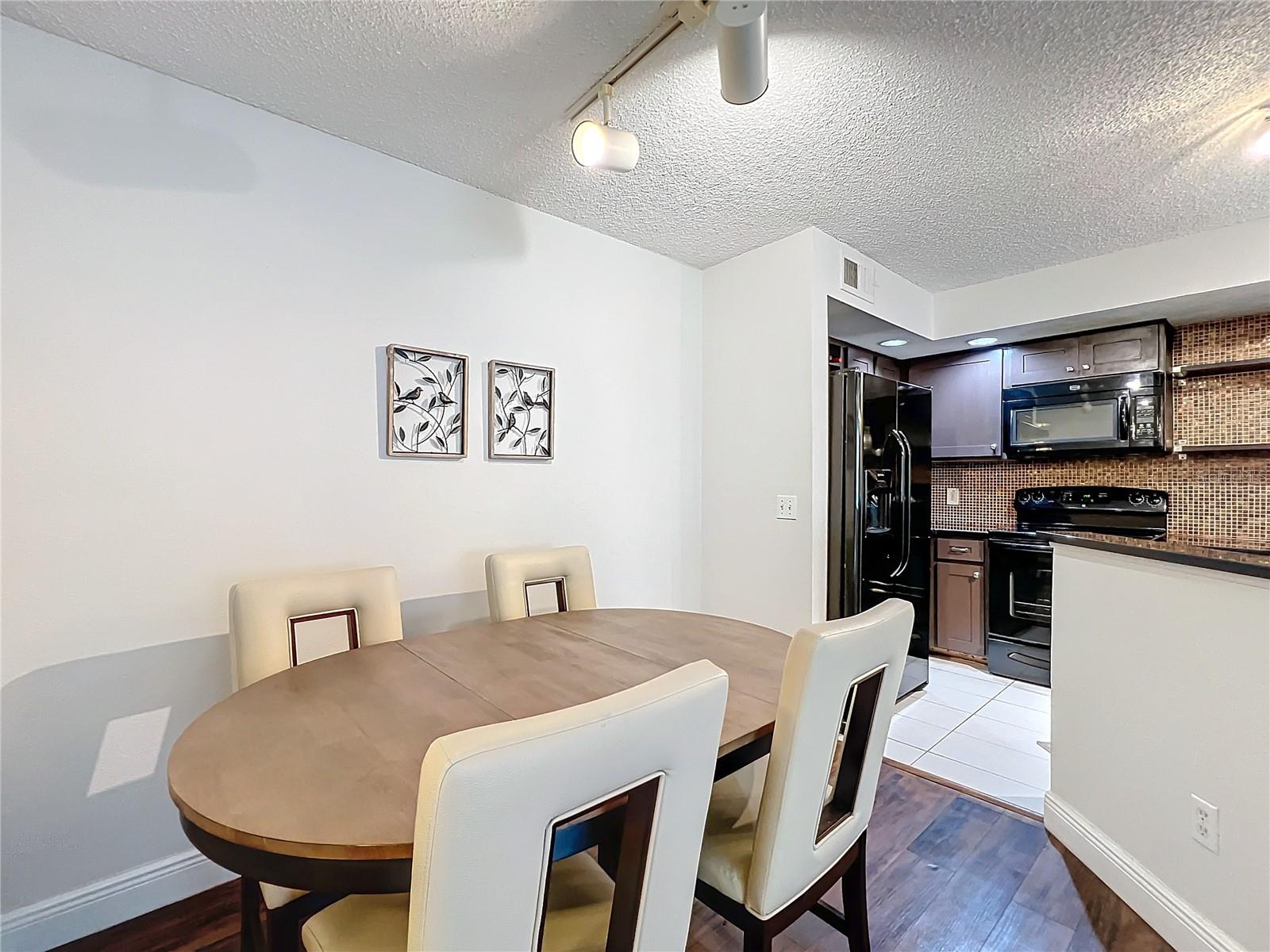 4532 COMMANDER DR #2111, ORLANDO, FL, 32822