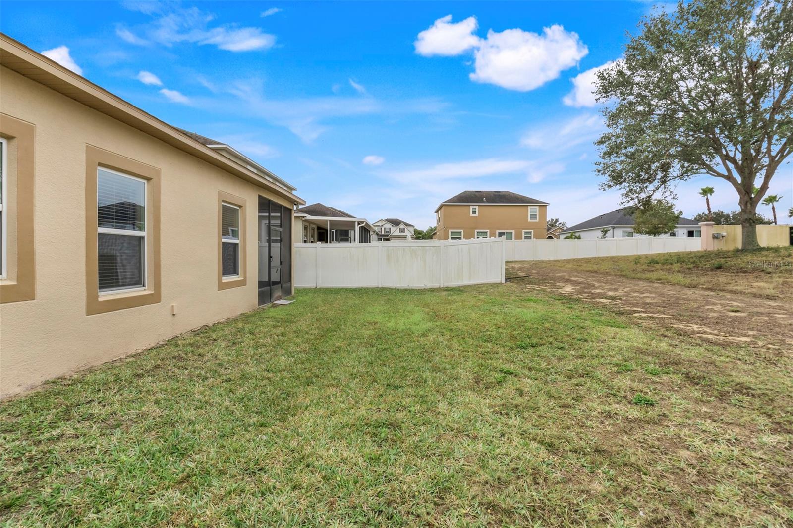 1125 DEMOCRACY DR, HAINES CITY, FL, 33844