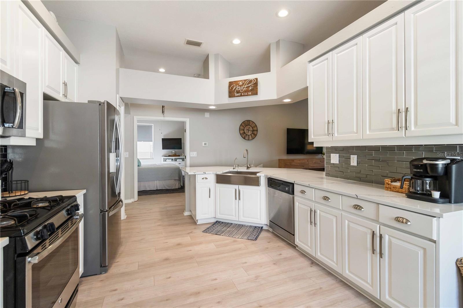 408 DELWOOD BRECK ST, RUSKIN, FL, 33570