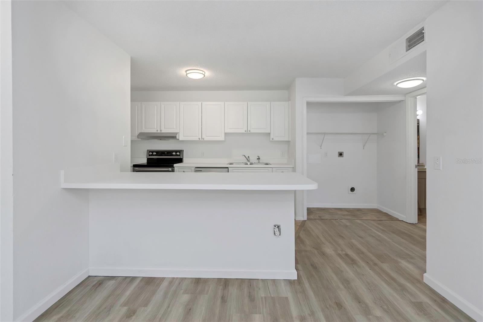 9481 HIGHLAND OAK DR #310, TAMPA, FL, 33647