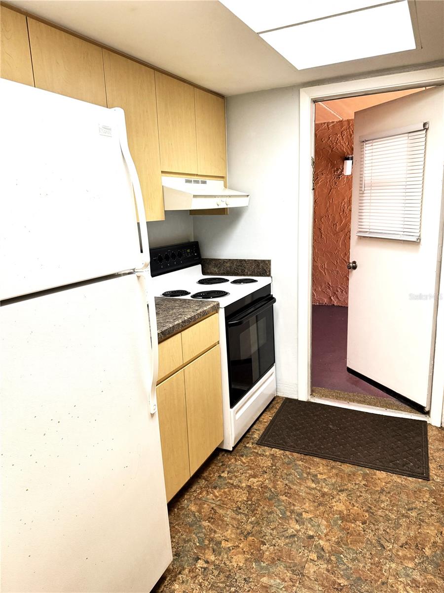 Kitchen & side entrance door