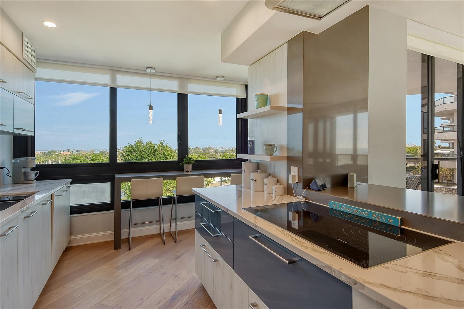 575 SANCTUARY DR #A303, LONGBOAT KEY, FL, 34228