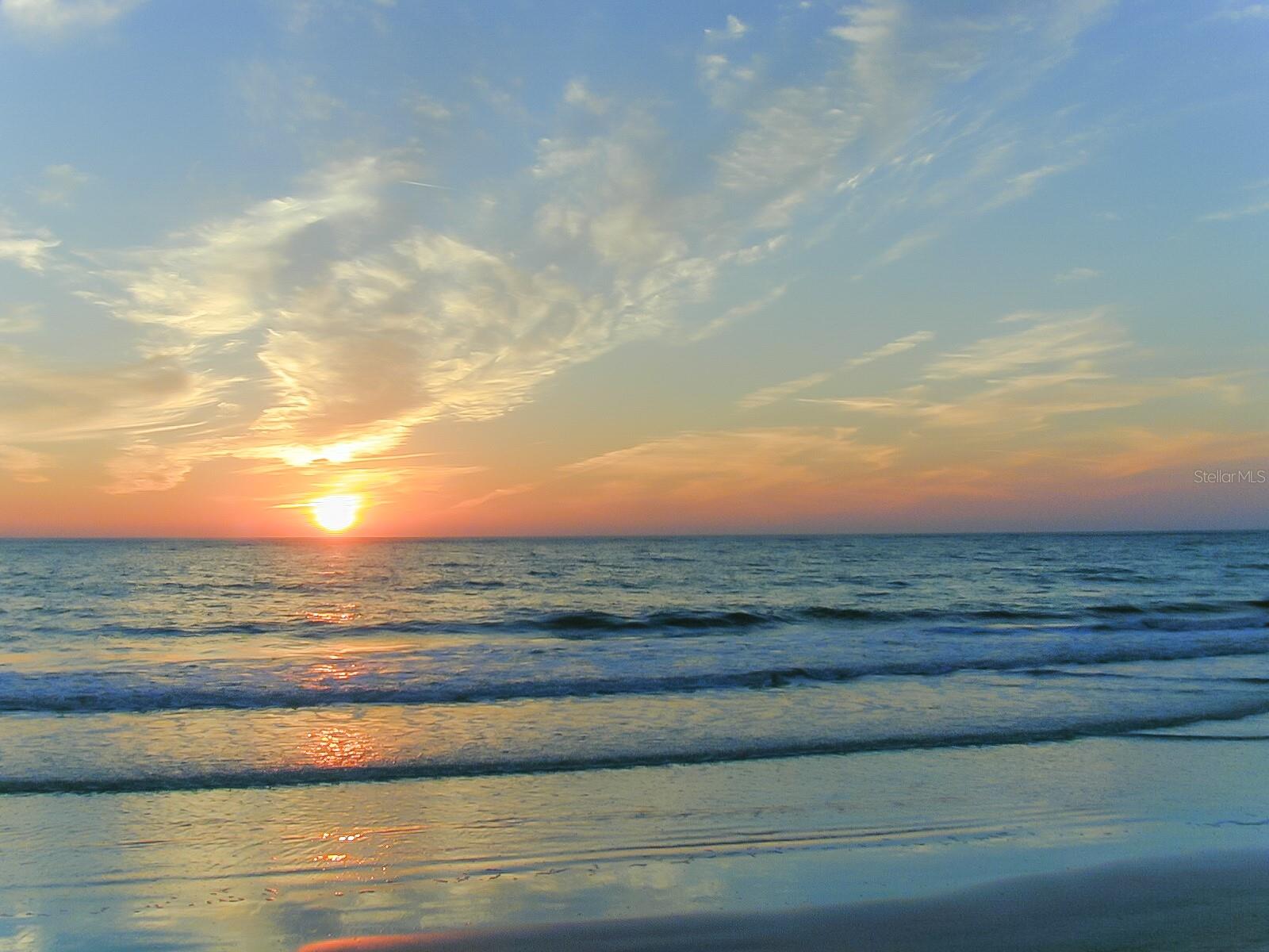 575 SANCTUARY DR #A303, LONGBOAT KEY, FL, 34228