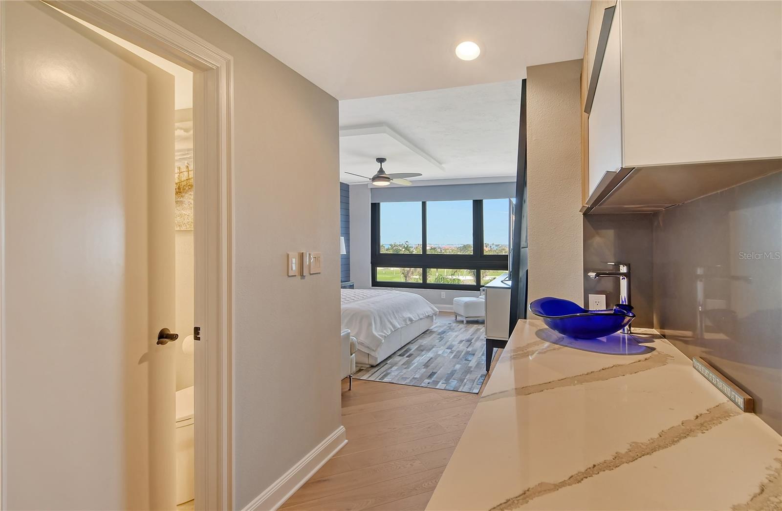 575 SANCTUARY DR #A303, LONGBOAT KEY, FL, 34228