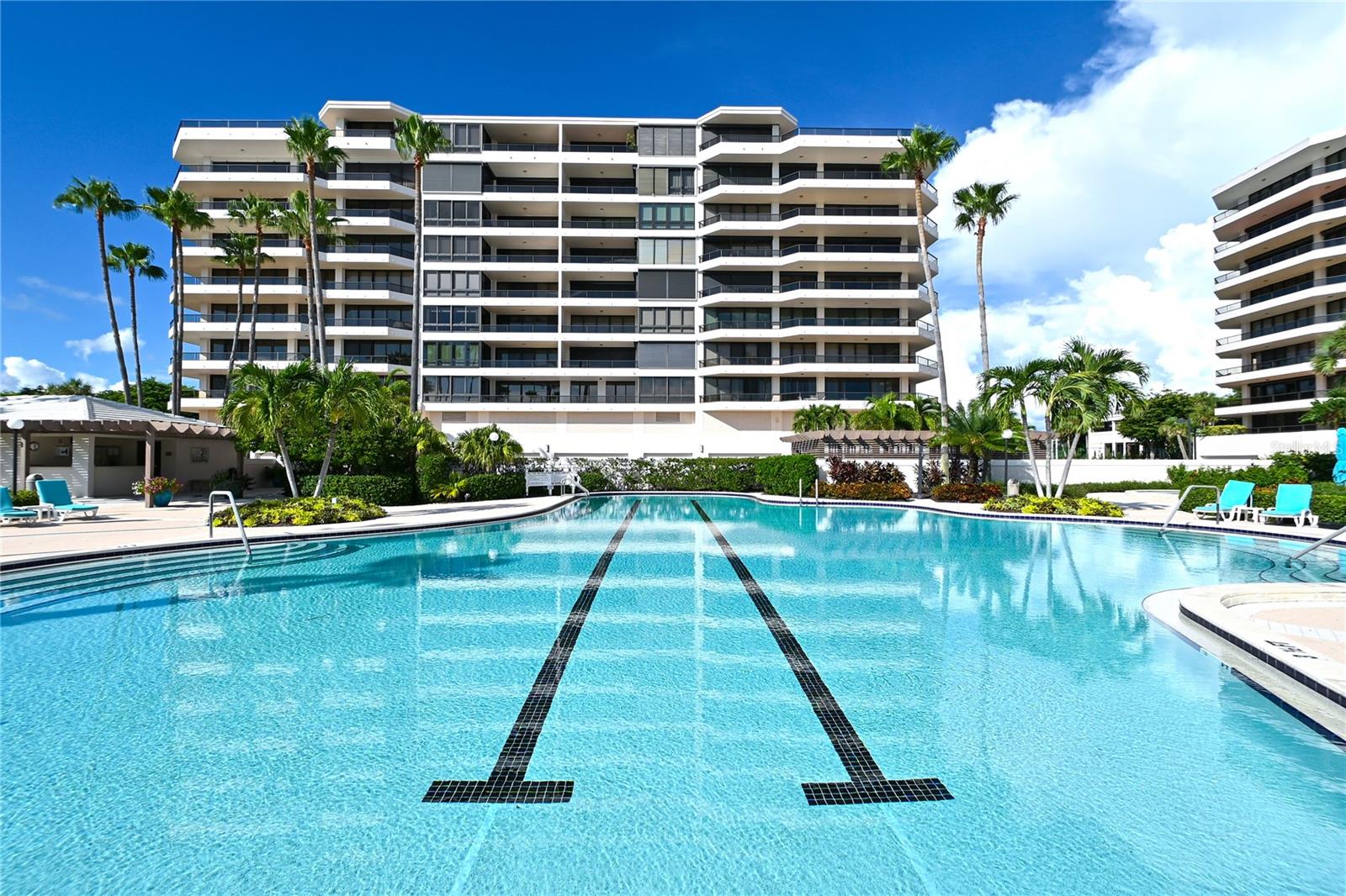 575 SANCTUARY DR #A303, LONGBOAT KEY, FL, 34228