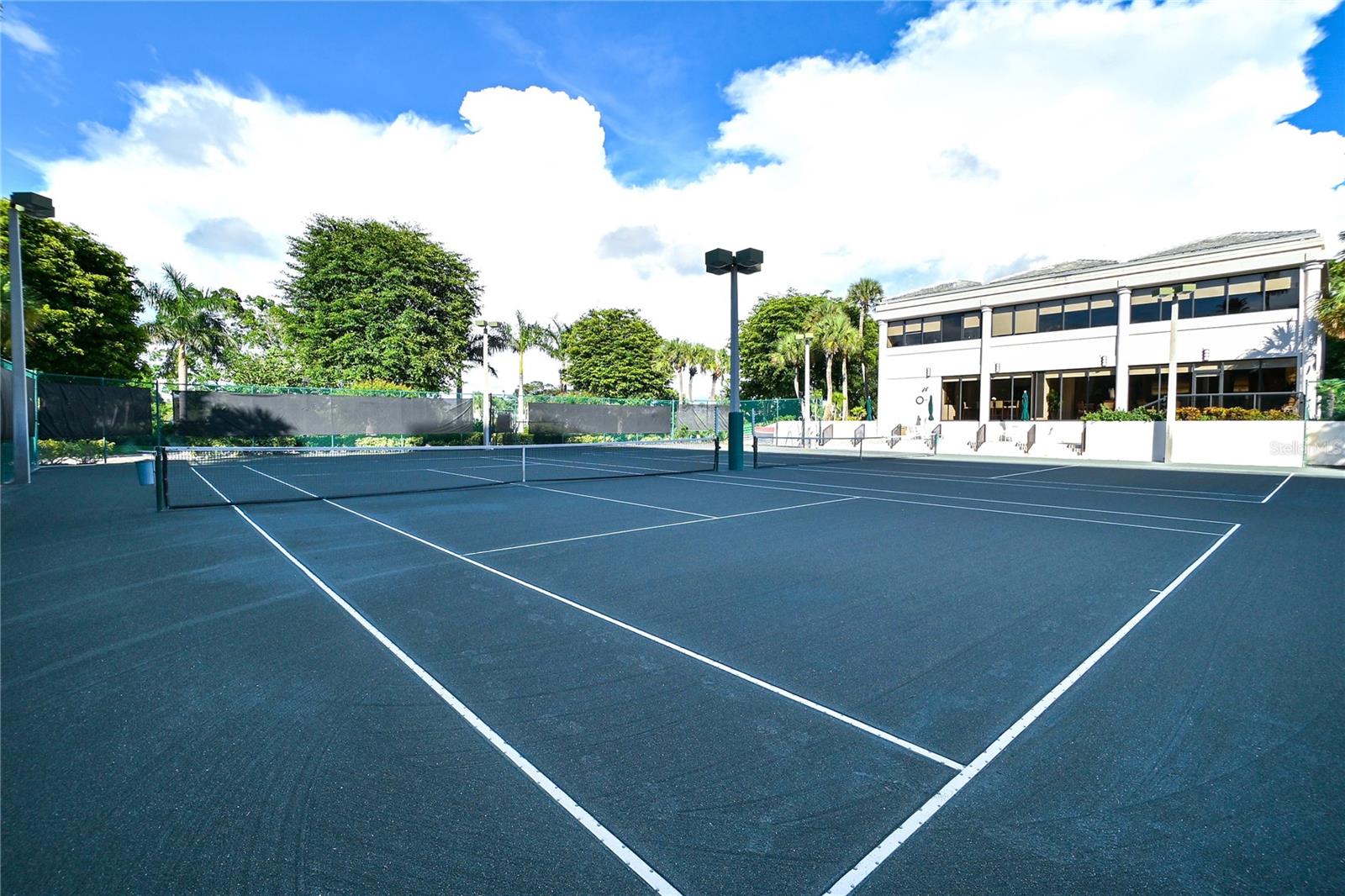 575 SANCTUARY DR #A303, LONGBOAT KEY, FL, 34228
