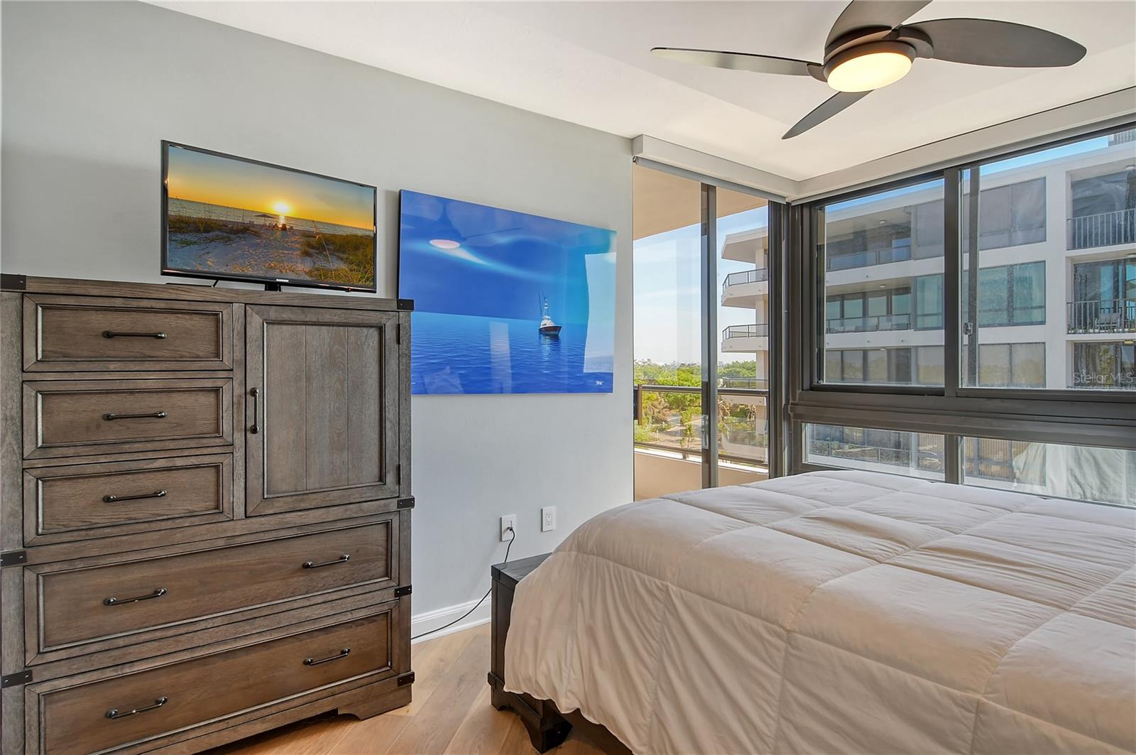 575 SANCTUARY DR #A303, LONGBOAT KEY, FL, 34228