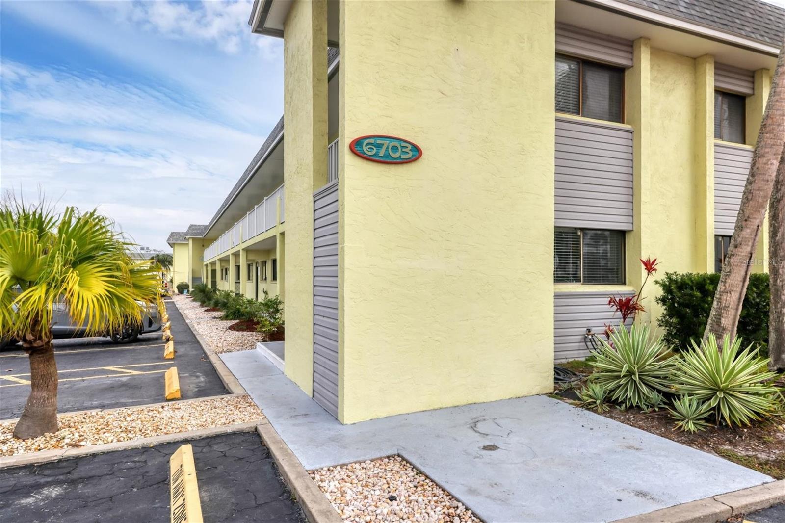 6703 MIDNIGHT PASS RD #208, SARASOTA, FL, 34242