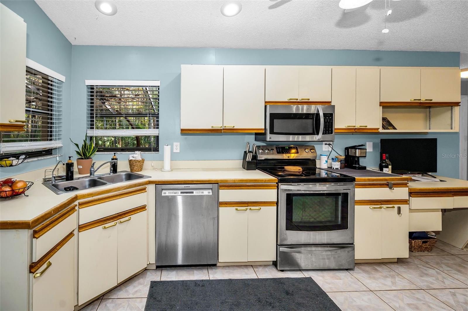 3254 CENTERWOOD DR, TARPON SPRINGS, FL, 34688