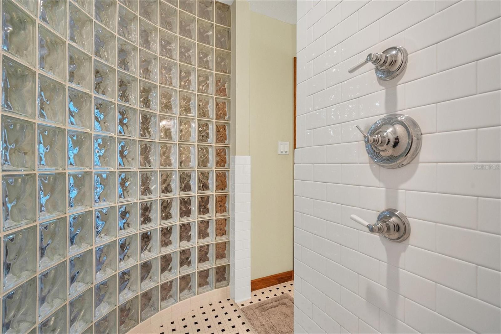 416 SUNSET DR, VENICE, FL, 34285