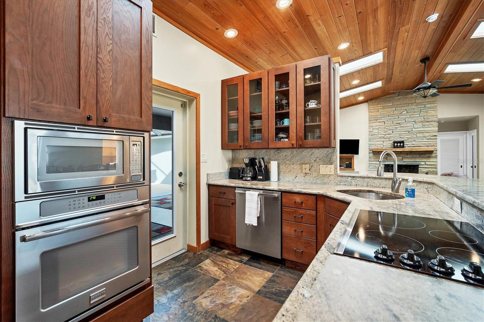 416 SUNSET DR, VENICE, FL, 34285