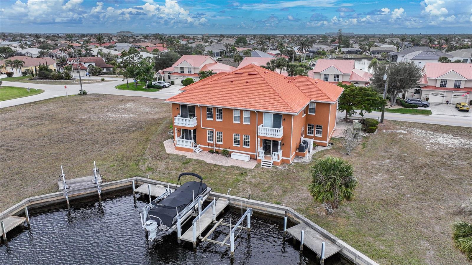 817 VIA TRIPOLI #111, PUNTA GORDA, FL, 33950