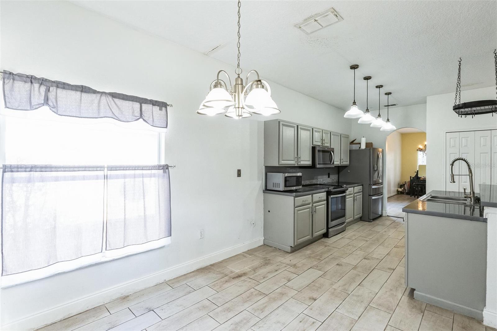 925 BALMORAL DR, DAVENPORT, FL, 33896