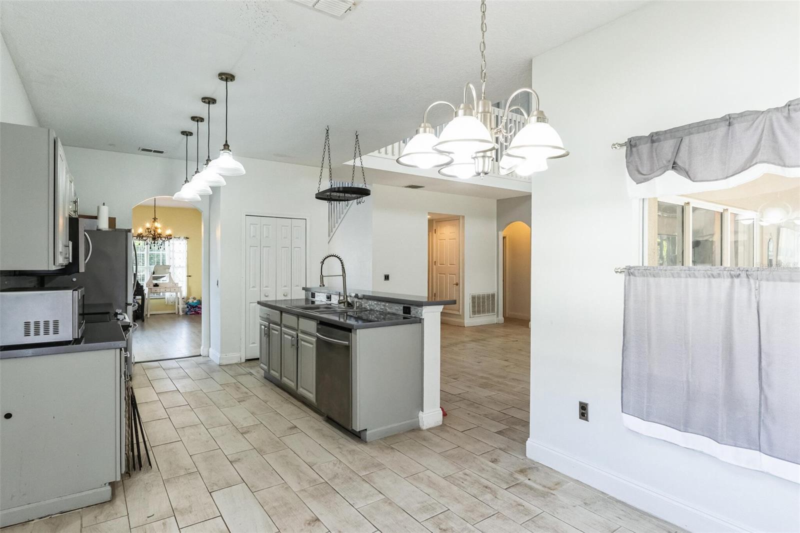 925 BALMORAL DR, DAVENPORT, FL, 33896