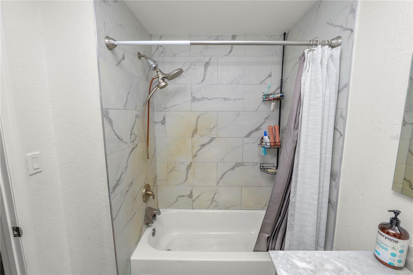 210 WILDER RD, LAKELAND, FL, 33809