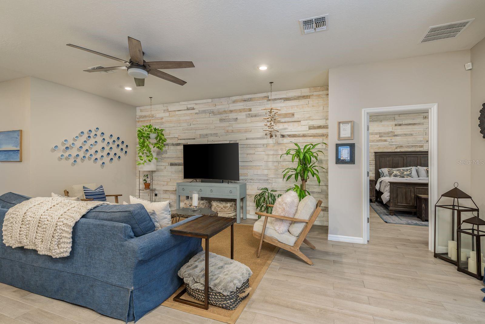 8010 PRAISE DR, TAMPA, FL, 33625