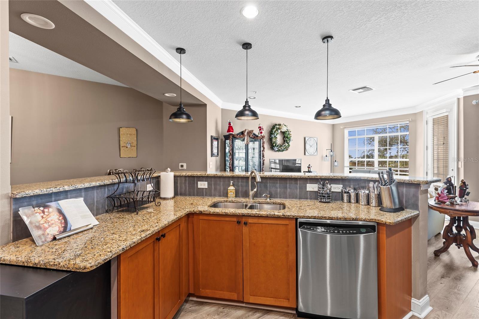 6319 SUNSET BAY CIR, APOLLO BEACH, FL, 33572