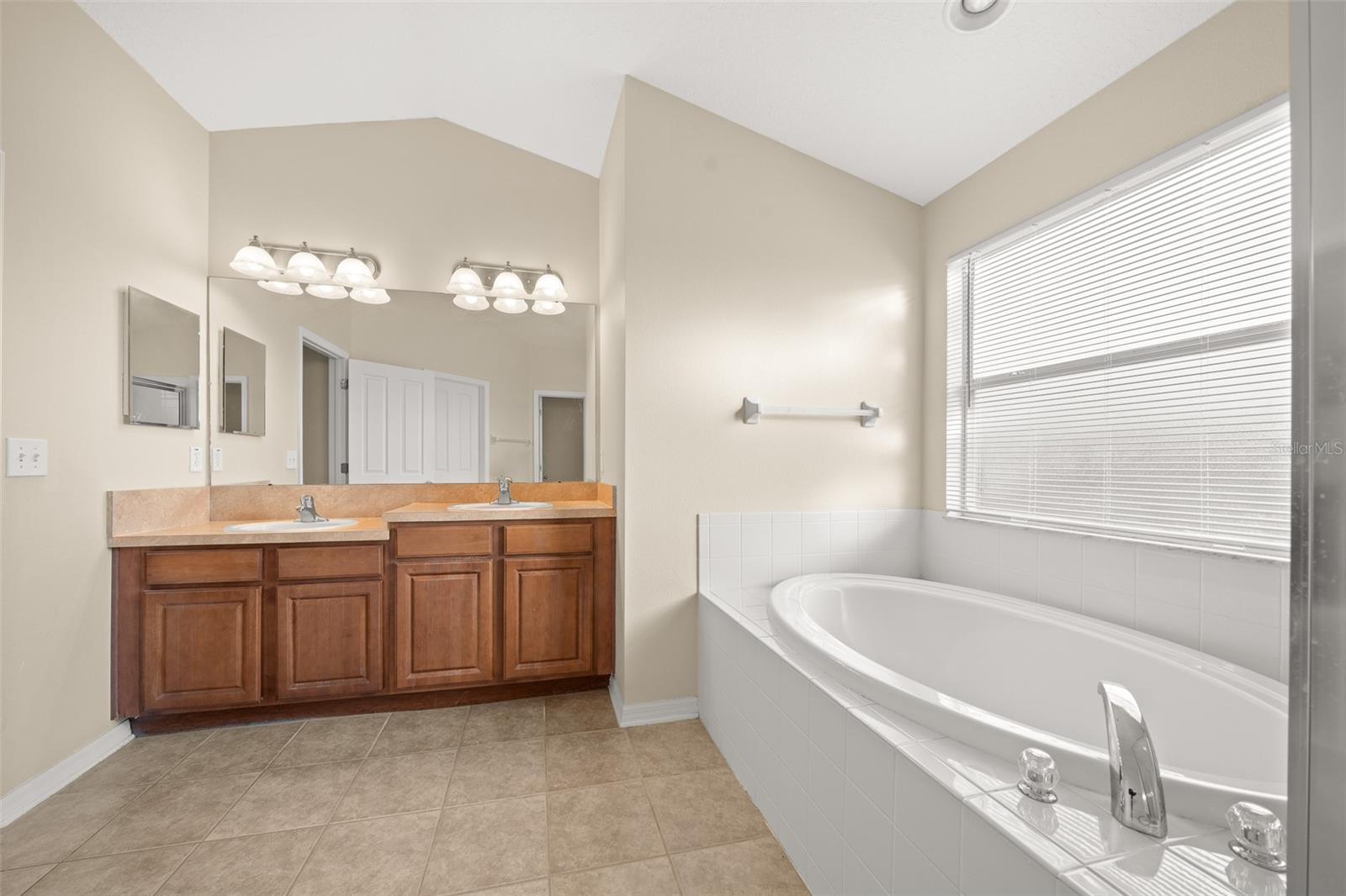 9621 SOUTHERN CHARM CIR, BROOKSVILLE, FL, 34613