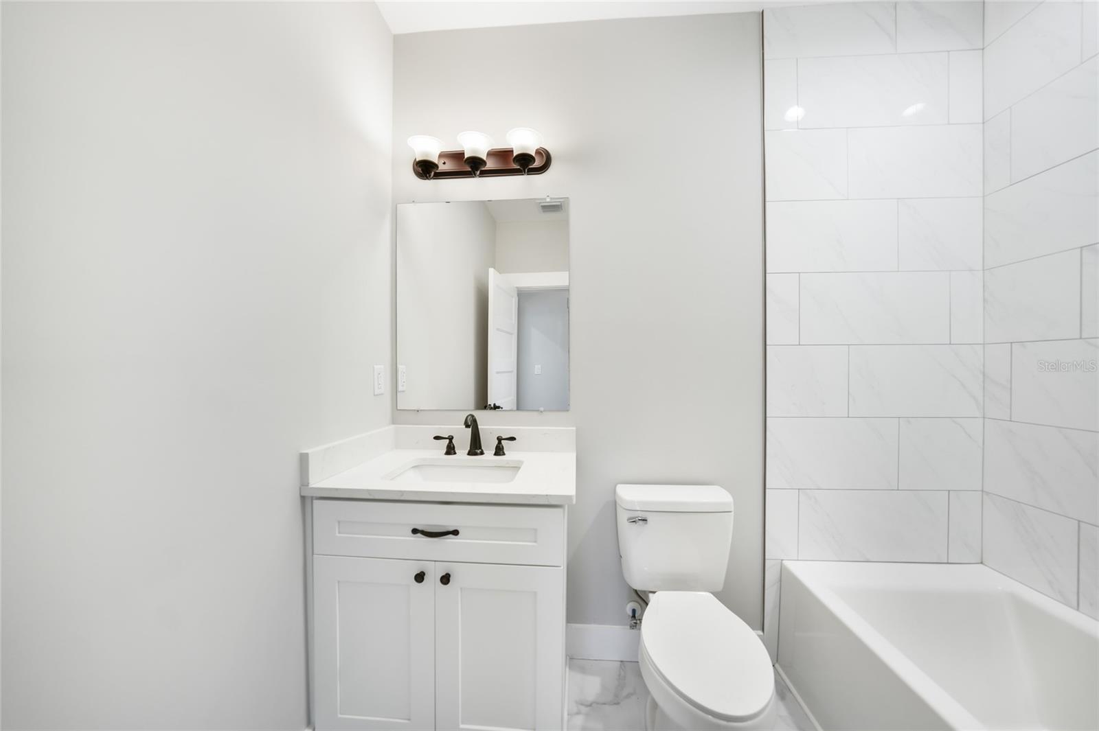 18389 DAKOTA AVE, PORT CHARLOTTE, FL, 33954