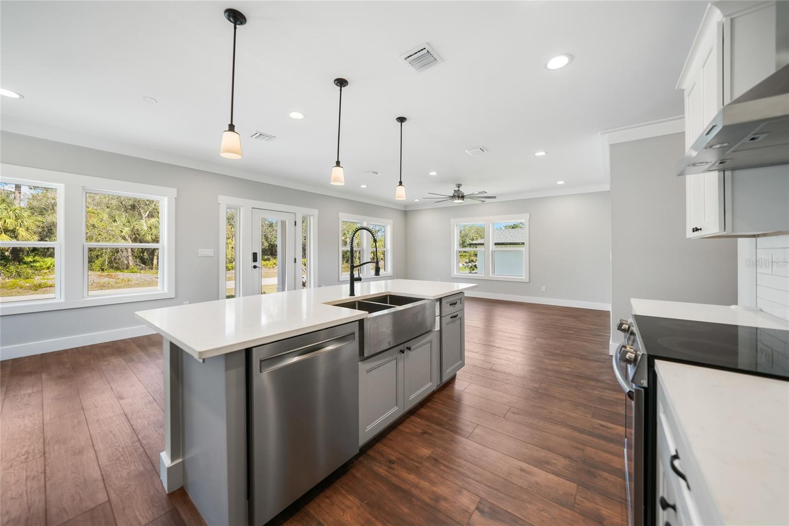 18389 DAKOTA AVE, PORT CHARLOTTE, FL, 33954
